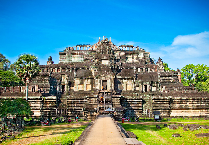 Baphoun Temple